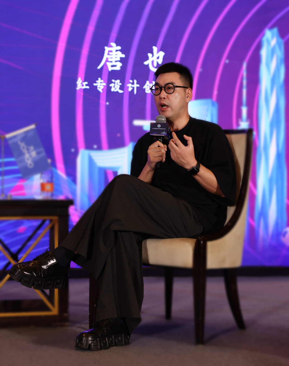 唐也老师受邀出席“2025西部住宿业发展合作大会”并作精彩分享！